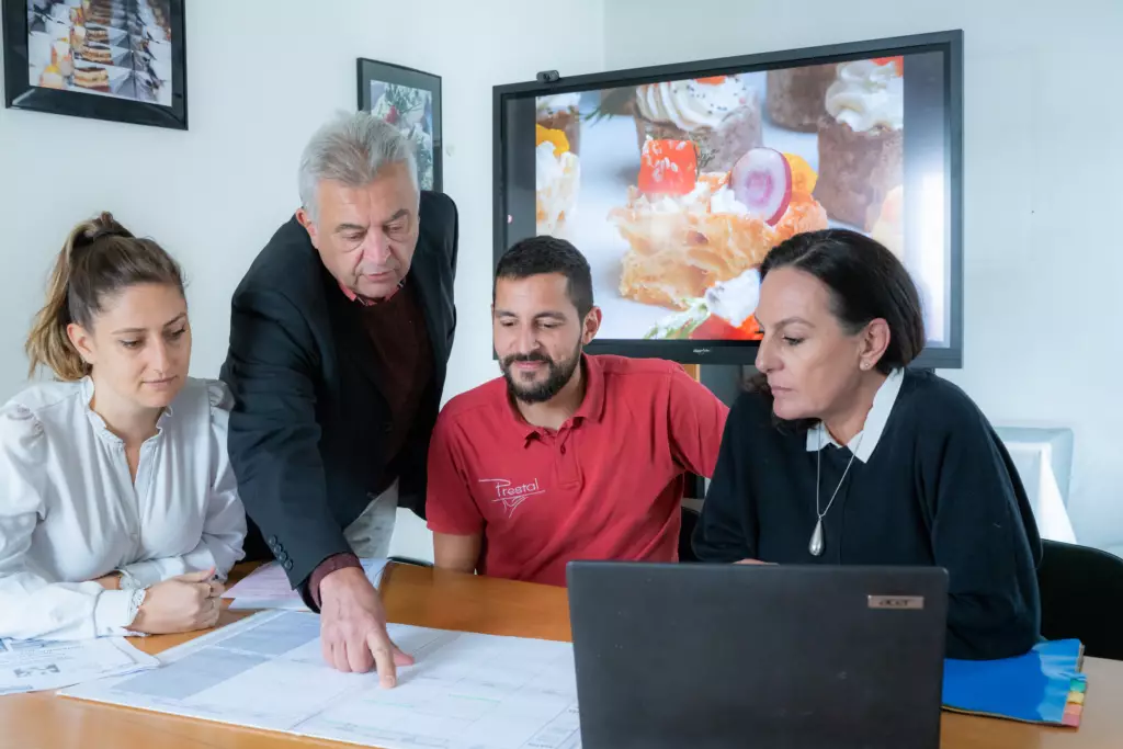 Prestal Cuisine Et Equipes BD 4281 Resultat 1024x683