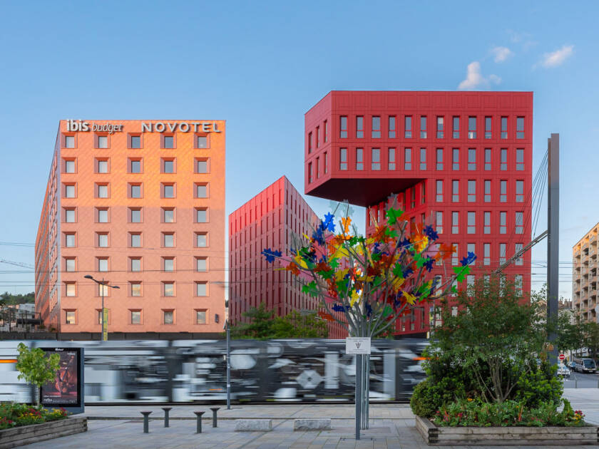 Photographie d'architecture représentant plusieurs immeubles du nouveau quartier de Chateaucreux à Saint-Etienne (Loire) © Bertrand Perret